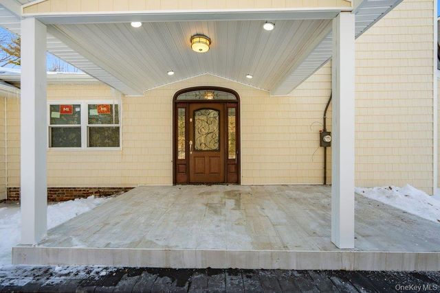 497 Woodbury Road, Cold Spring Harbor, NY 11724