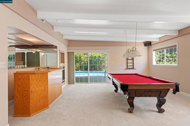 1250 Rolling Hill Ct, Martinez, CA 94553