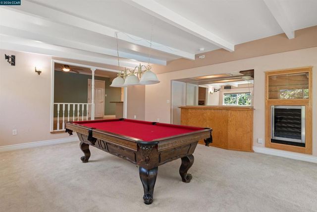 1250 Rolling Hill Ct, Martinez, CA 94553