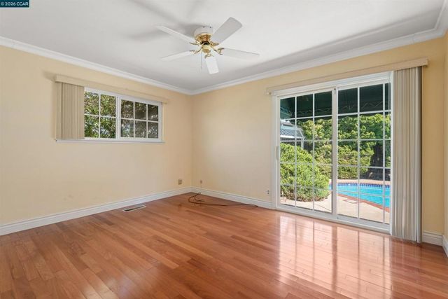 1250 Rolling Hill Ct, Martinez, CA 94553