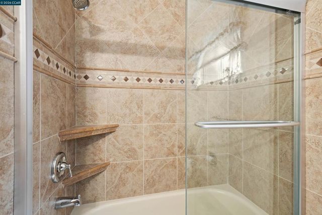1250 Rolling Hill Ct, Martinez, CA 94553