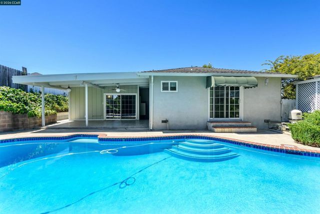 1250 Rolling Hill Ct, Martinez, CA 94553