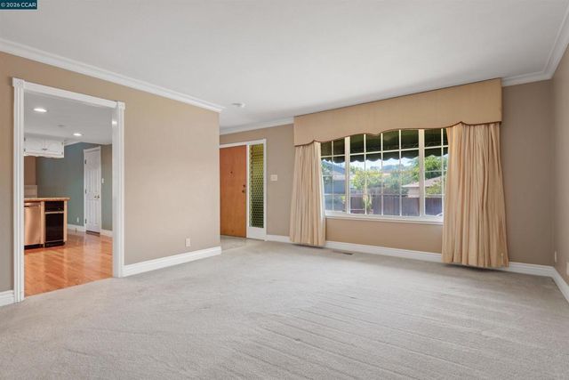 1250 Rolling Hill Ct, Martinez, CA 94553