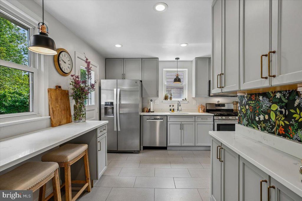 Image 11 of property listing at 9503 OCALA ST, Silver Spring, MD 20901