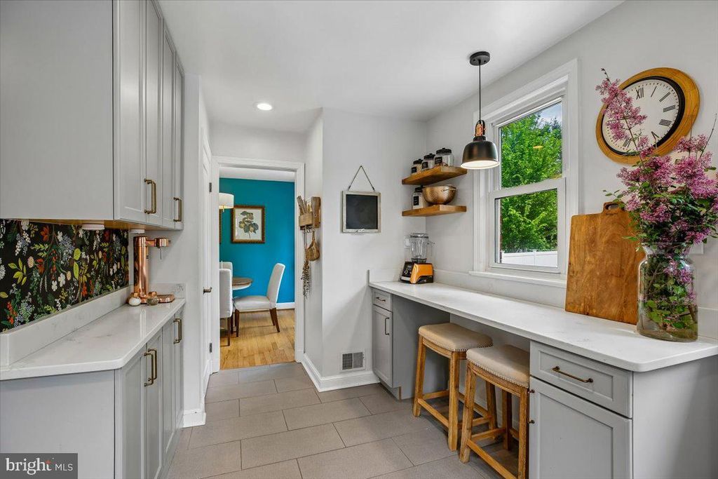 Image 12 of property listing at 9503 OCALA ST, Silver Spring, MD 20901