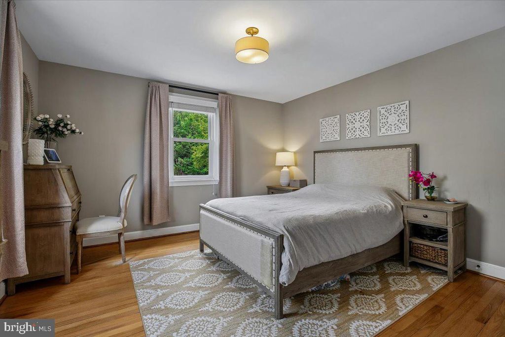 Image 18 of property listing at 9503 OCALA ST, Silver Spring, MD 20901