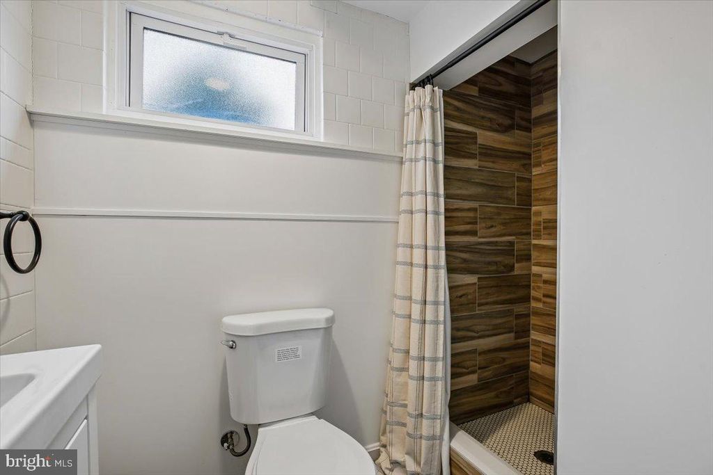 Image 28 of property listing at 9503 OCALA ST, Silver Spring, MD 20901