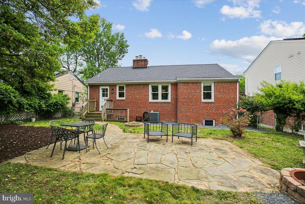 Image 38 of property listing at 9503 OCALA ST, Silver Spring, MD 20901