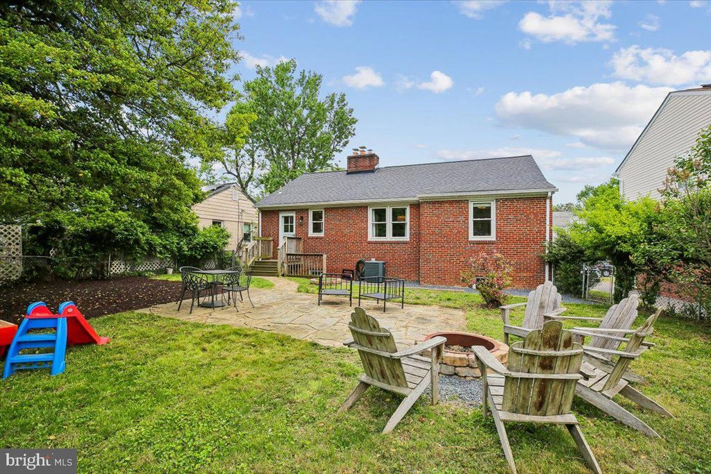 Image 39 of property listing at 9503 OCALA ST, Silver Spring, MD 20901