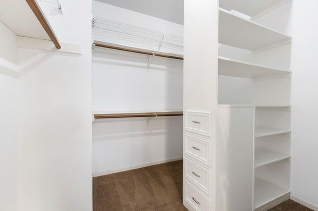 1007 Oakland Court, Sugar Land, TX 77498