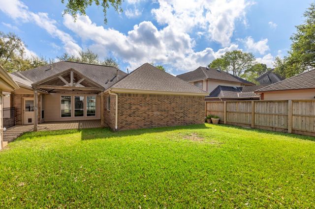 1007 Oakland Court, Sugar Land, TX 77498