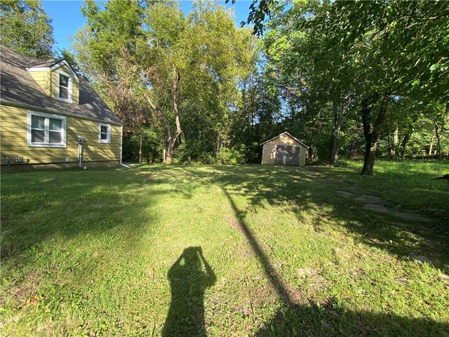 1229 S Crisp Street, Independence, MO 64052