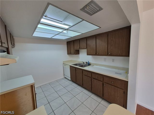 116 Gledhill CT, Fort Myers, FL 33919