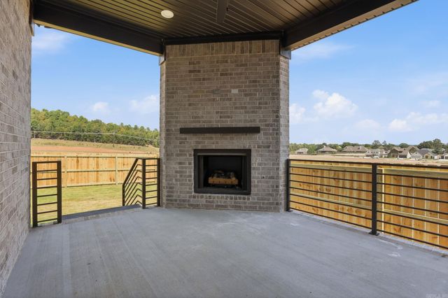 32 Mountain Brook Road, Little Rock, AR 72223