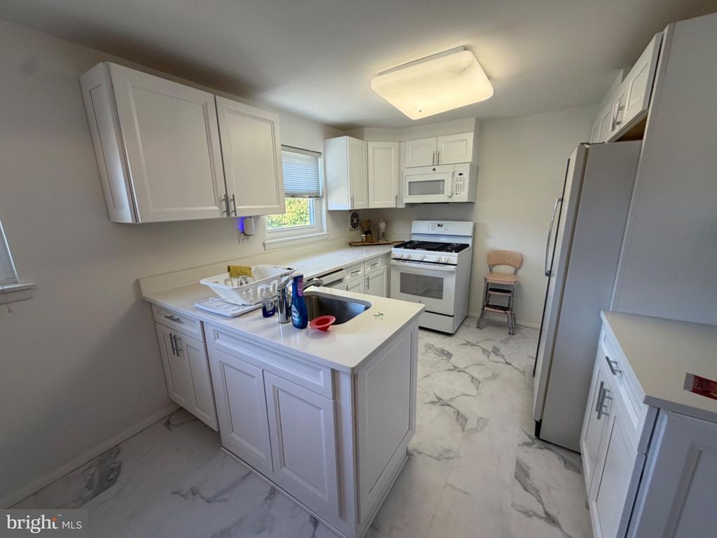 8511 FERNDALE ST, PHILADELPHIA, PA 19111 — photo 4
