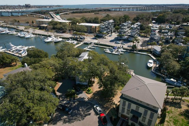 23 Transom Court, Charleston, SC 29407