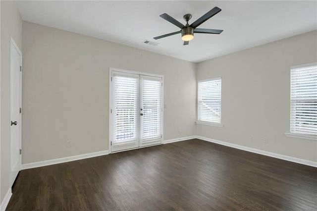 2042 Bolton NW Road, Atlanta, GA 30318