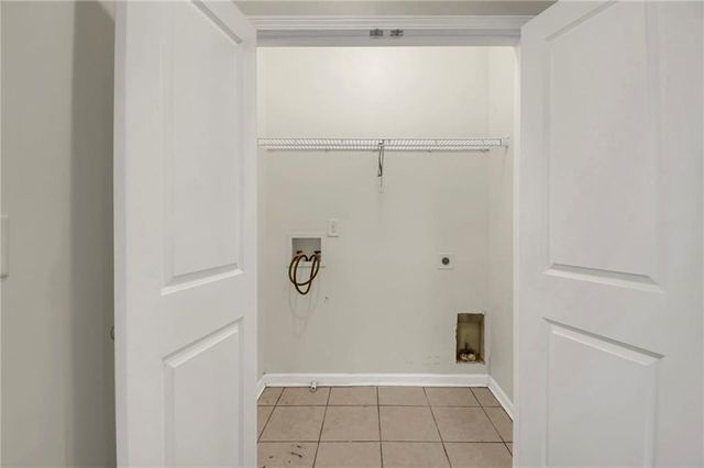 2042 Bolton NW Road, Atlanta, GA 30318