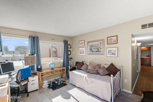 2811 S Camino Godoy, Green Valley, AZ 85622