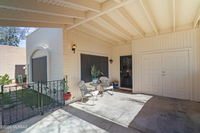 2811 S Camino Godoy, Green Valley, AZ 85622