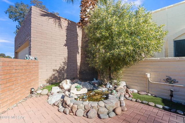 2811 S Camino Godoy, Green Valley, AZ 85622