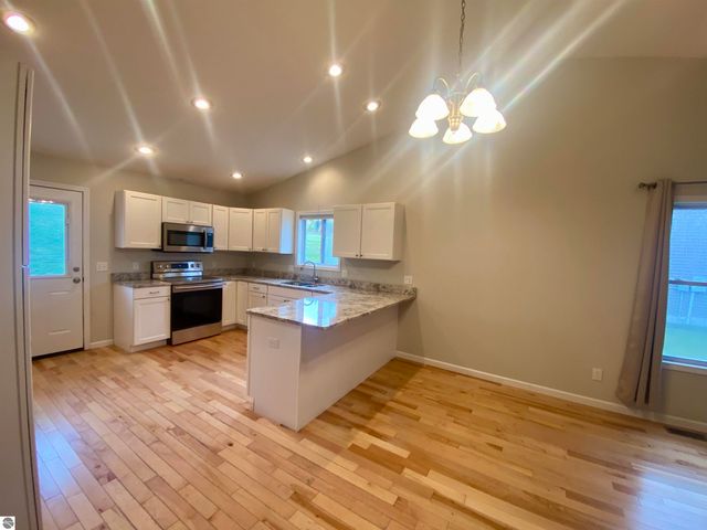 1179 Umber Drive, Traverse City, MI 49696