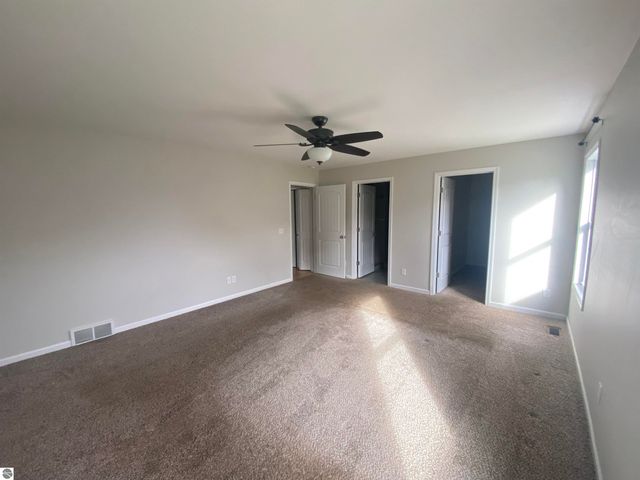 1179 Umber Drive, Traverse City, MI 49696