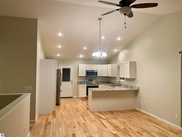 1179 Umber Drive, Traverse City, MI 49696