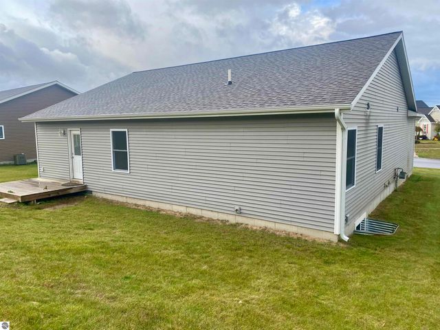 1179 Umber Drive, Traverse City, MI 49696