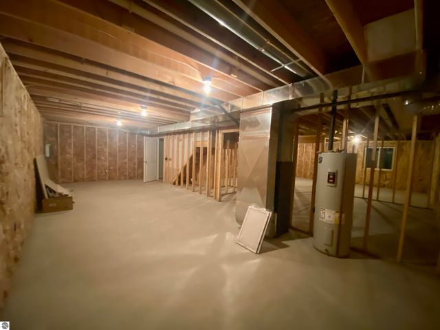 1179 Umber Drive, Traverse City, MI 49696