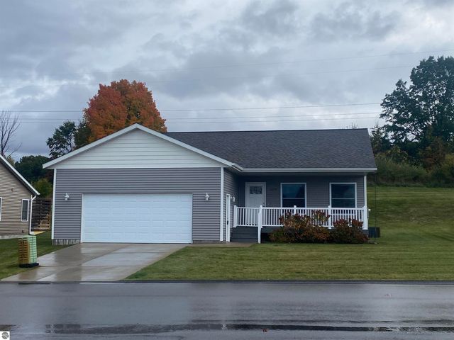 1179 Umber Drive, Traverse City, MI 49696