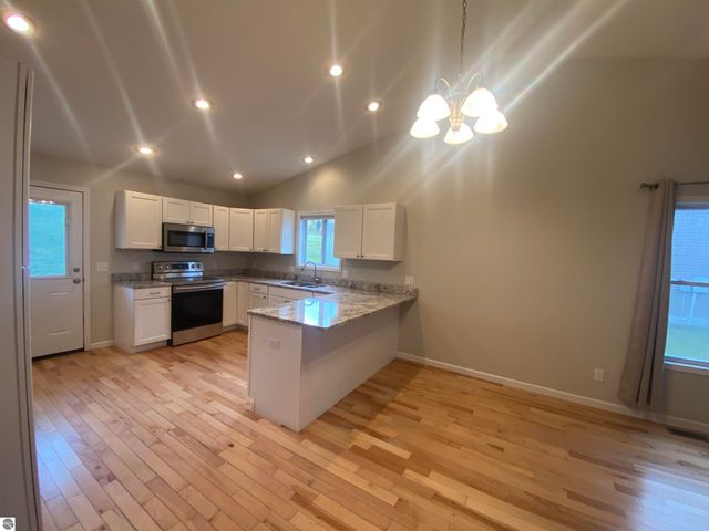 1179 Umber Drive, Traverse City, MI 49696