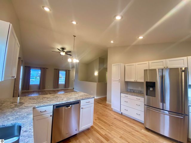 1179 Umber Drive, Traverse City, MI 49696