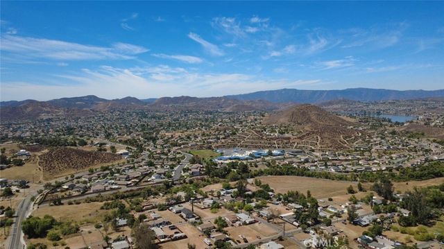 28740 SE Williams Drive, Menifee, CA 92587