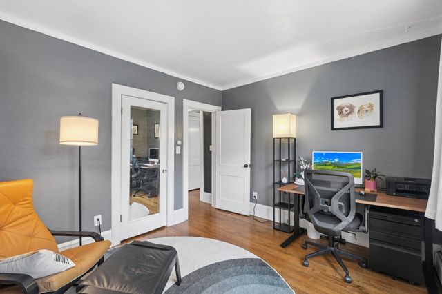 2043 Stanford Avenue, Saint Paul, MN 55105