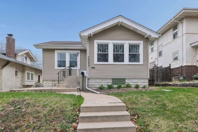 2043 Stanford Avenue, Saint Paul, MN 55105