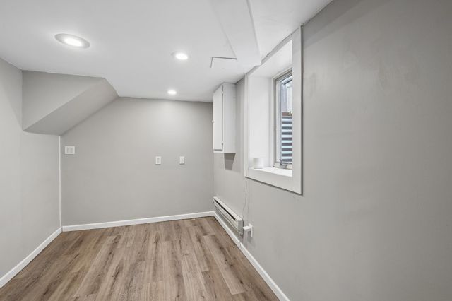 2043 Stanford Avenue, Saint Paul, MN 55105