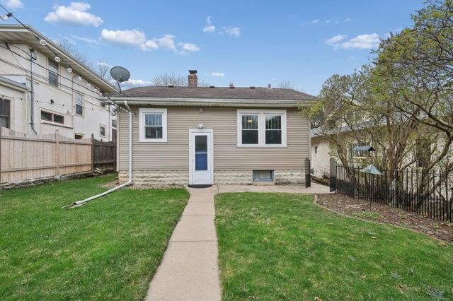 2043 Stanford Avenue, Saint Paul, MN 55105