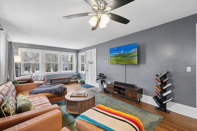 2043 Stanford Avenue, Saint Paul, MN 55105