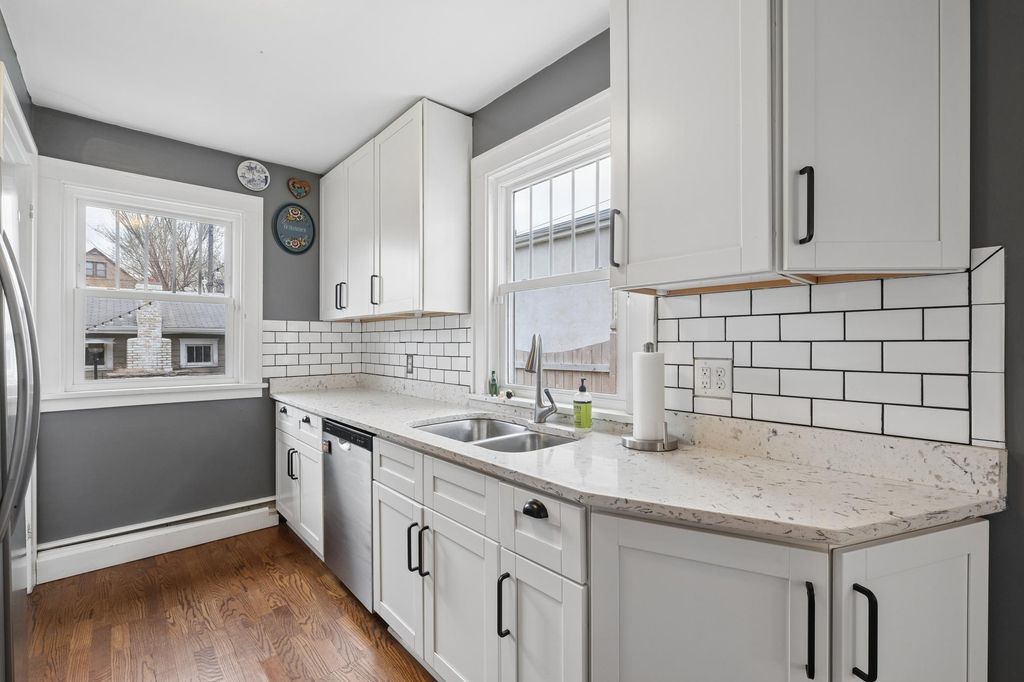 2043 Stanford Avenue, Saint Paul, MN 55105