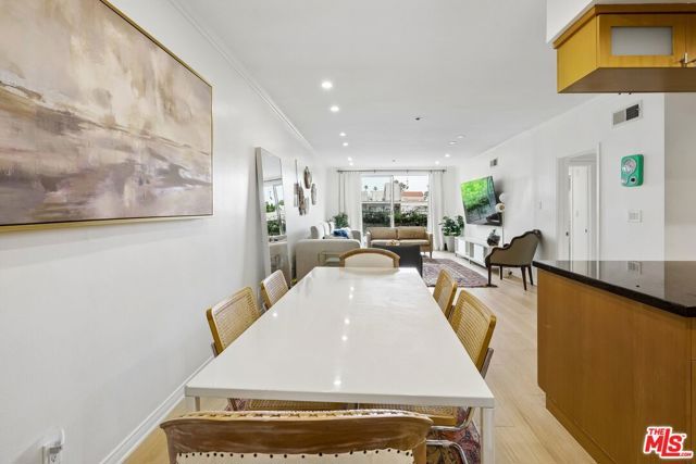 125 Montana Avenue 304, Santa Monica, CA 90403