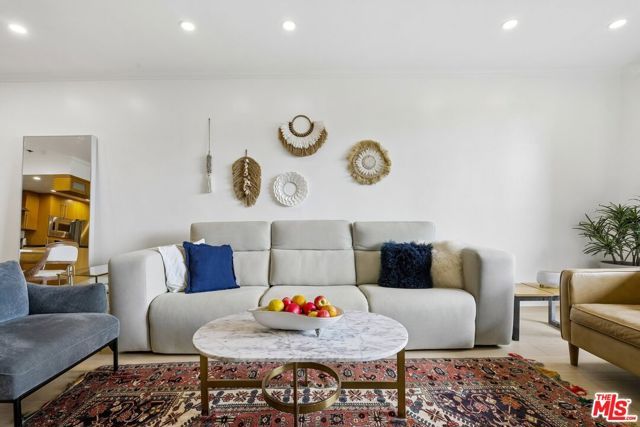 125 Montana Avenue 304, Santa Monica, CA 90403