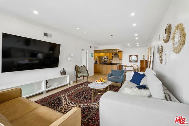 125 Montana Avenue 304, Santa Monica, CA 90403