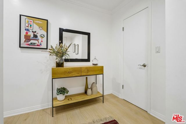 125 Montana Avenue 304, Santa Monica, CA 90403