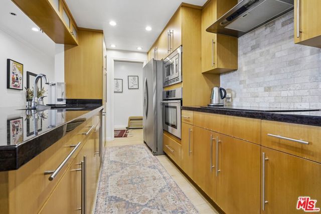 125 Montana Avenue 304, Santa Monica, CA 90403