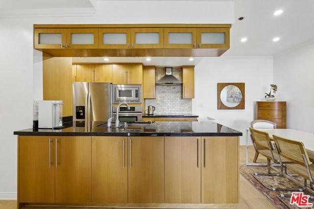 125 Montana Avenue 304, Santa Monica, CA 90403