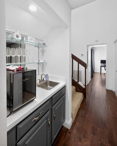 2108 Mistymeadow Court, Carrollton, TX 75006