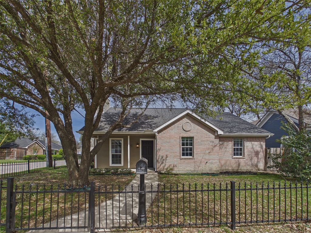 901 Anthony Street, Mckinney, TX 75069