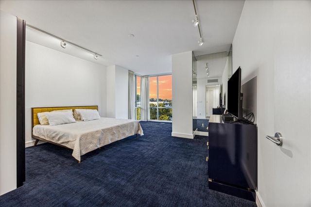 901 W 9th ST 401, Austin, TX 78703