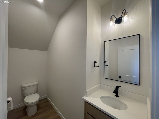 20761 Ne Thompson Ter, Fairview, OR 97024